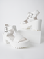 Corby Sandal | White