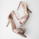 Dove Stiletto | Champagne