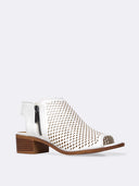 Tracy Sandal | White